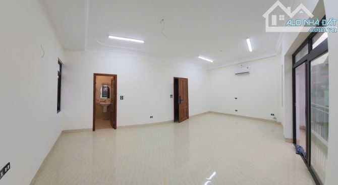 Bán nhà 6 tầng lô góc 2 mặt thoáng, thang máy cao cấp, ô tô vào nhà phố Lệ Mật, giá 8.9 tỷ - 5