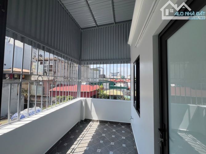 NHÀ PHỐ VỌNG 👉THỦ PHỦ BÁCH KINH XÂY👉SÁT OTO  MỚI KOONG 👉THANG MÁY 👉39M² CHỈ 8xx TỶ - 5