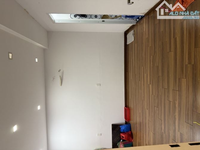 BÁN NHÀ ĐẸP GẦN LOTTE - 4,5mx15m - 30m RA ĐƯỜNG LỚN- NHỈNH 80TR/M2 - 5