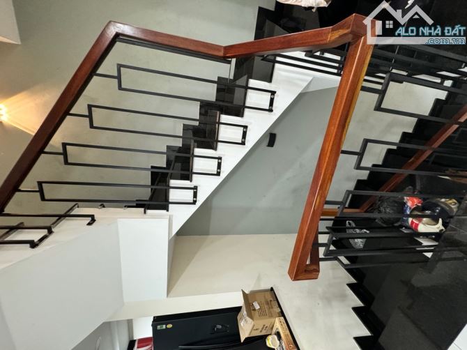 Bán nhà Tống Văn Hên, P15, quận Tân Bình.DT 49m2 x 5 tầng - 3.23 x 15.17 - Giá 6.47 tỷ TL - 5
