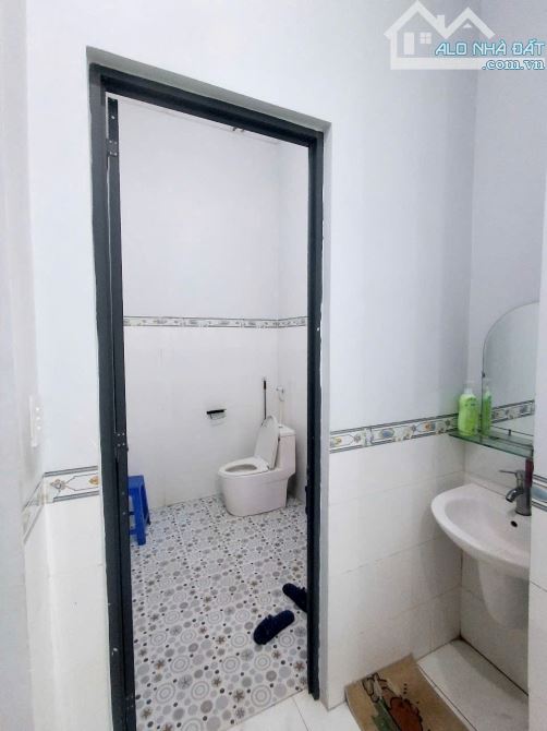 BÁN NHÀ 150M2 SỔ RIÊNG THỔ CƯ KP1 TÂN HIỆP CHỈ 3.9 TỶ - 5