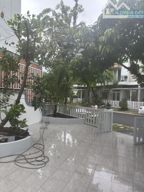Cho thue biệt thự DT 220 m2 làm VP+ nhà ở khu Lovera Park Khang Điền Binh Chánh - 5