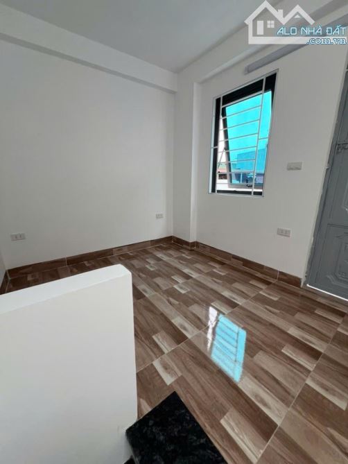 NHÀ ĐẸP TÔN ĐỨC THẮNG - NGÕ THÔNG GẦN PHỐ - NHÀ MỚI XÂY - Ở SƯỚNG DT32M-5T, GIÁ: 7Tỷ75 - 5