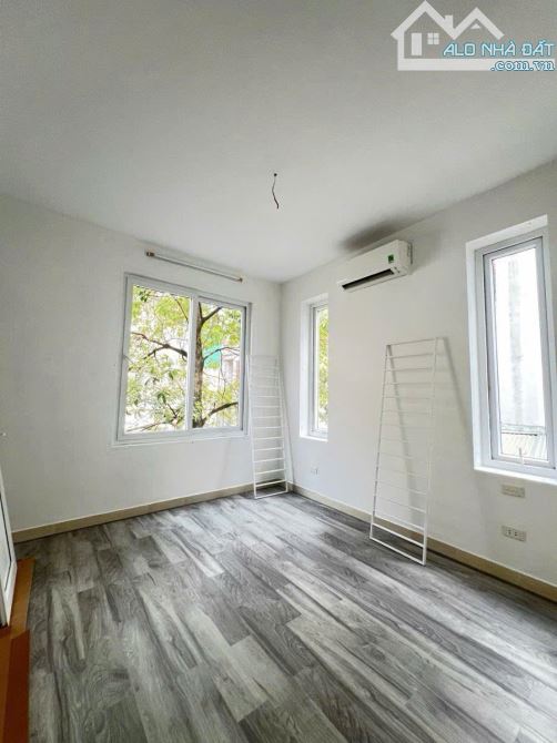 Chính chủ cần bán nhà mới Mỹ Đình. 60M2, Lô góc , ngõ thông, tiện KD - 5