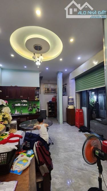 SIÊU PHẨM LÔ GÓC – NHÀ ĐẸP – HẺM XE TẢI – NGANG 5.7M Giá chỉ 8.95 tỷ – P.14, Quận Gò Vấp - 5