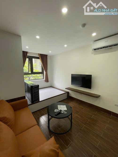 Bán toà CHDV phố Thịnh Quang, lô góc, 92m2 x 7 tầng, dòng tiền 110 triệu/tháng, 5m ra phố - 5