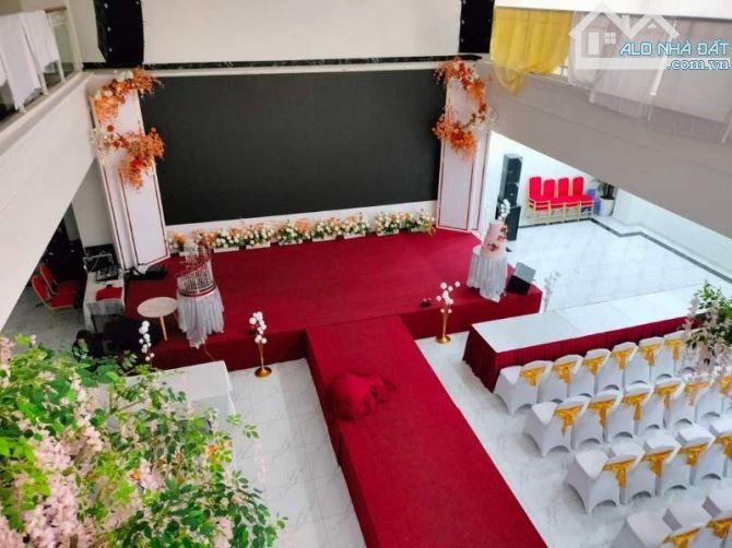 Bán nhà mỰt phố Trần Hưng Đạo hoàn kiếm phố 2 chiều vỉ hè rộng mặt tiền 9.9 m  DT 386 m2 x - 5