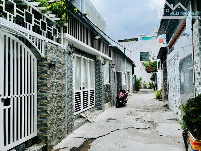 BÁN NHÀ ĐẸP SAU CHỢ GA VĨNH THẠNH Tp NHA TRANG,cách biển 5km - 5