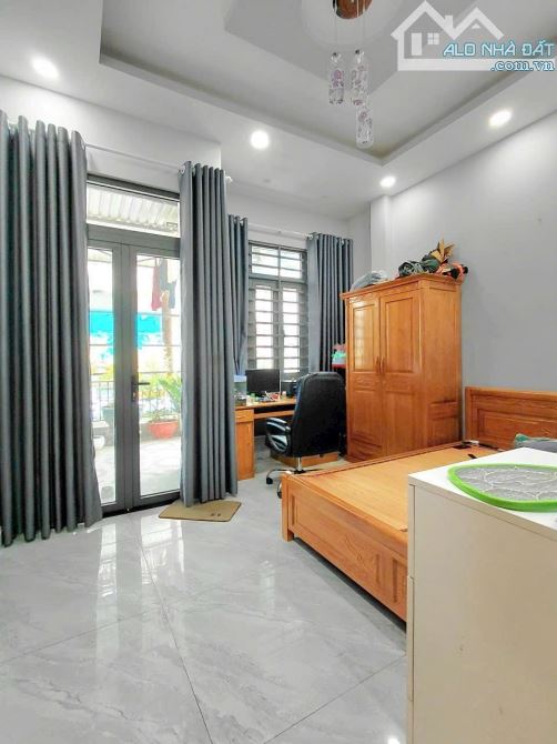 NHÀ PHỐ 4 TẦNG KIÊN CỐ - GẦN HUỲNH TẤN PHÁT, Q7- 47m2 - 4x12  NHÀ MỚI VÀO NGAY CHỈ 5TỶ NHỈ - 5