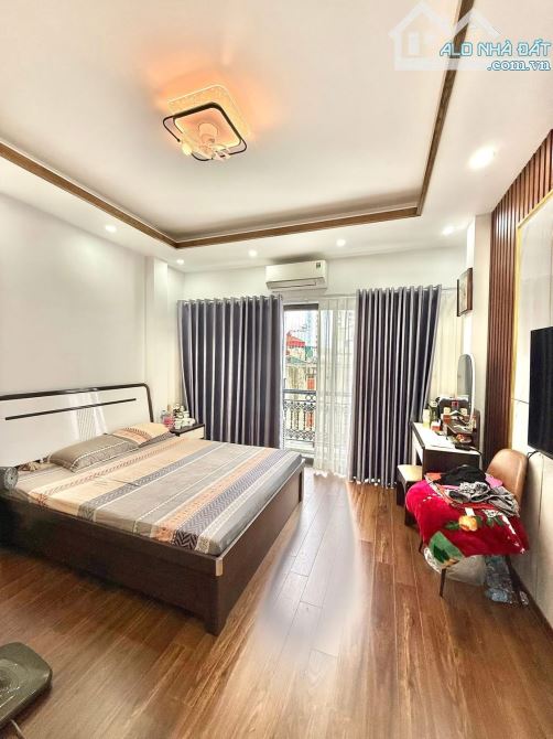 Lĩnh Nam - Oto vào nhà, nhà mới ở luôn - 66m*6T - 17 Tỷ - Không đăng ảo - 6