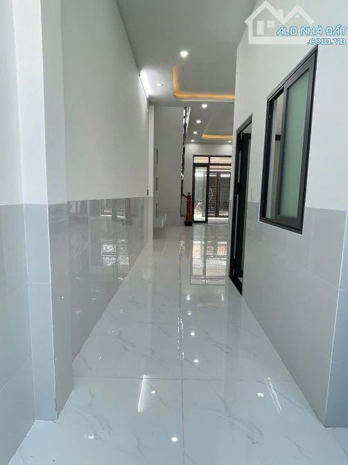 BÁN NHÀ SỔ HÔNG RIÊNG THỔ CƯ ,ĐƯỜNG NHỰA RỘNG 12m.  THUỘC PHƯỜNG TRẢNG DÀI - 6