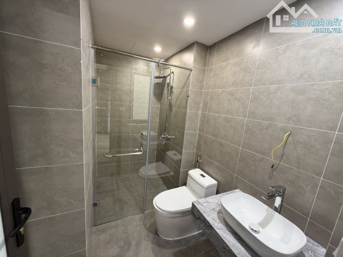 BÁN NHÀ KHU GIA THUỴ- NVC-46m2-THANG MÁY-6 TẦNG CHỈ NHỈNH 8TỶ - 6