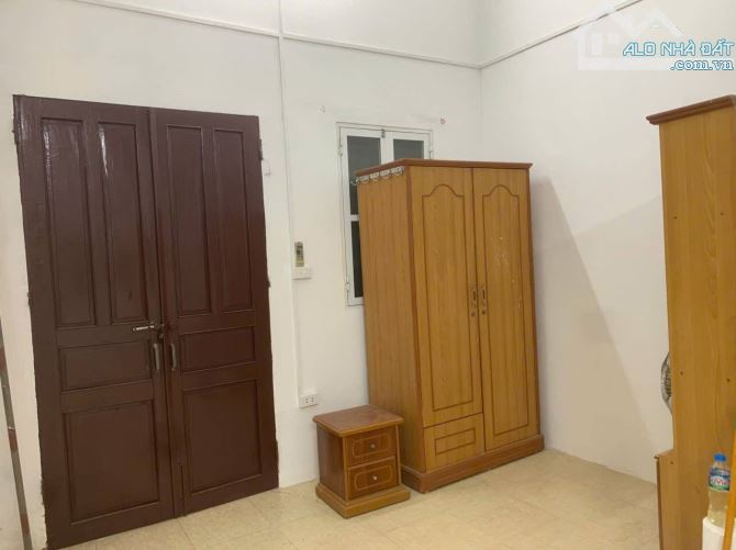 Cho thuê nhà Trần Khát Chân 3 tầng, 30m2, 2 ngủ, 7 Triệu, đóng 1 cọc 1 ở gđ, nhóm - 6