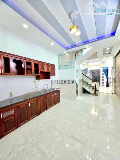 NHÀ 4 TẦNG- HẺM XE HƠI- NGAY LÊ VĂN QUỚI-BÌNH TÂN GIÁP TÂN PHÚ( 4 x 16 ) 65M2 , NHỈNH 6 tỷ - 6
