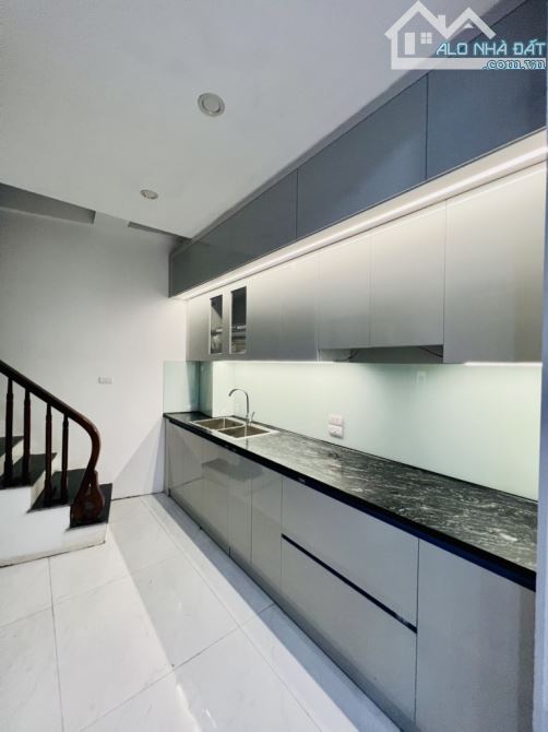Bán nhà Văn Chương - Đống Đa. 36m2 X 6 tầng Thang máy - 6