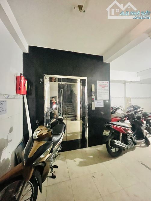 BÁN CHDV TÂN PHÚ DÒNG TIỀN ỔN ĐỊNH 120TR/THÁNG- 6TẦNG CÓ THANG MÁY- 8x10M- HẺM 8M- 20,5 TỶ - 6