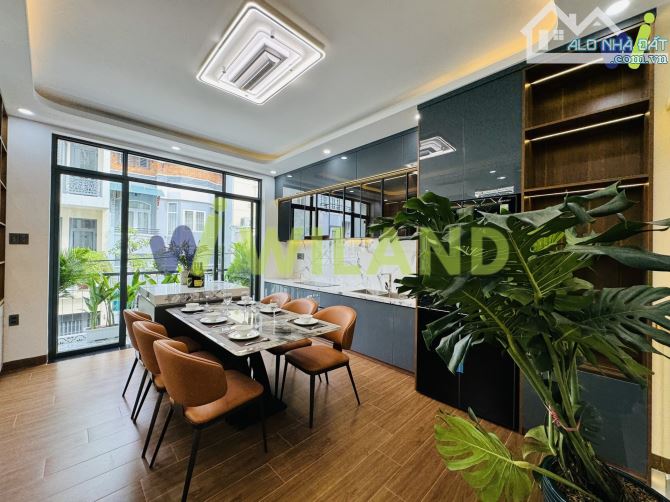 CẤN BÁN NHÀ TÔ HIẾN THÀNH, PHƯỜNG 4, TP VŨNG TÀU ( DT:63M2) NHÀ ĐẸP + 1TR3L + GIÁ 12,5 TỶ - 6
