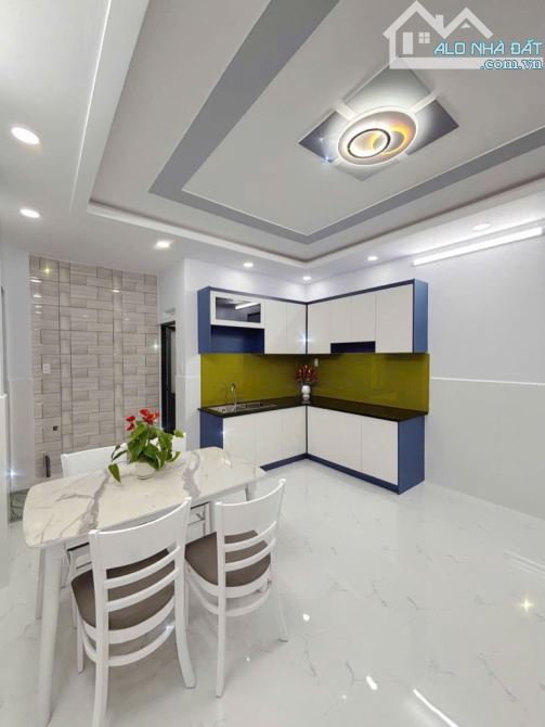 BÁN NHÀ TỈNH LỘ 10 68m2 4x17m 3Pn SHR  CHỈ 4.15 TỶ TL. - 6