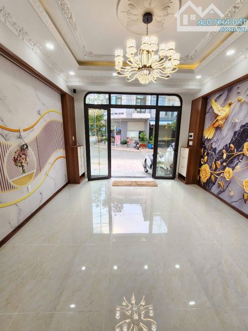 Bán nhà 1T3L 4.5x16m hoàn công, đường D1 KDC Phú Hồng Thịnh 6 p. An Bình - 6