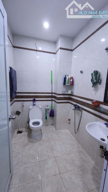 SIÊU PHẨM LÔ GÓC – NHÀ ĐẸP – HẺM XE TẢI – NGANG 5.7M Giá chỉ 8.95 tỷ – P.14, Quận Gò Vấp - 6