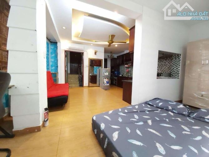 Nguyễn vănTrỗi, ngay sau UBND QuậnHẻm xe hơi, 3 mặt tiền, 72m2, 5 tầng BTCT 5m X 14m, 11,5 - 6