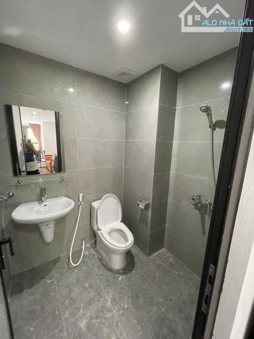Bán toà CHDV phố Thịnh Quang, lô góc, 92m2 x 7 tầng, dòng tiền 110 triệu/tháng, 5m ra phố - 6