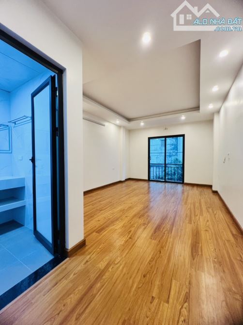 🏡Nhà mới Xuân La - Tây Hồ dt 39m2 nhỉnh 9 tỷ Thang máy xây 6 tầng -  Thang máy , Gần oto - 6