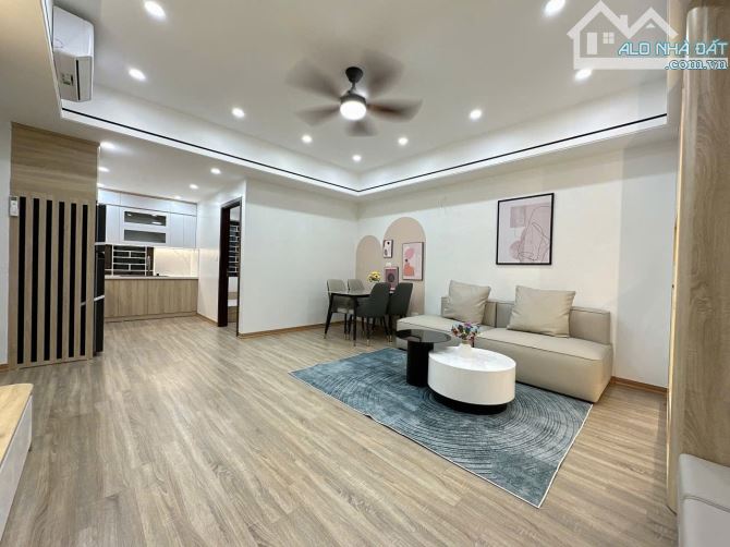 Bán căn 3 ngủ view hồ (ảnh tự chụp) toà OCT2 - ĐN2 Bắc Linh Đàm, Hoàng Mai - 6