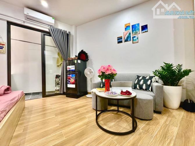 73 Hoàng Ngân, CCMN 6 tầng thang máy, 16 phòng ~90 triệu/tháng, sổ 75m2. Giá 16 tỷ - 7