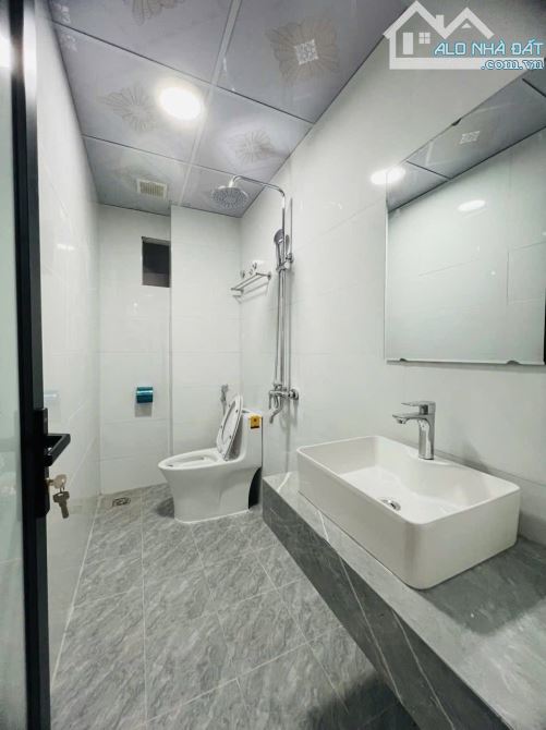 Cần bán nhà ngõ văn chương đống đa - 7