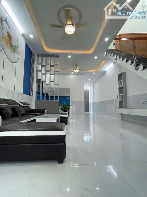BÁN NHÀ SỔ HÔNG RIÊNG THỔ CƯ ,ĐƯỜNG NHỰA RỘNG 12m.  THUỘC PHƯỜNG TRẢNG DÀI - 7