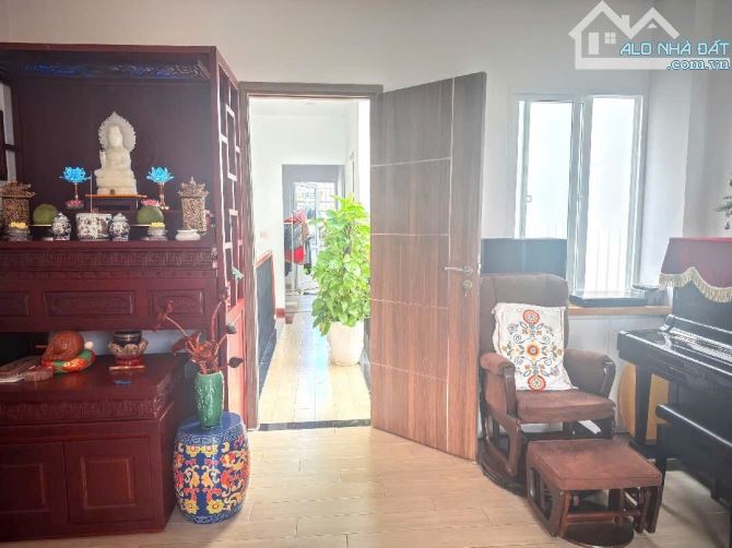MẶT TIỀN HẢI CHÂU - Ô TÔ ĐỖ - KINH DOANH - NHÀ 3 TẦNG 3 MÊ - 72M2 VUÔNG ĐẸP -- CHỈ 7 TỶ X - 7