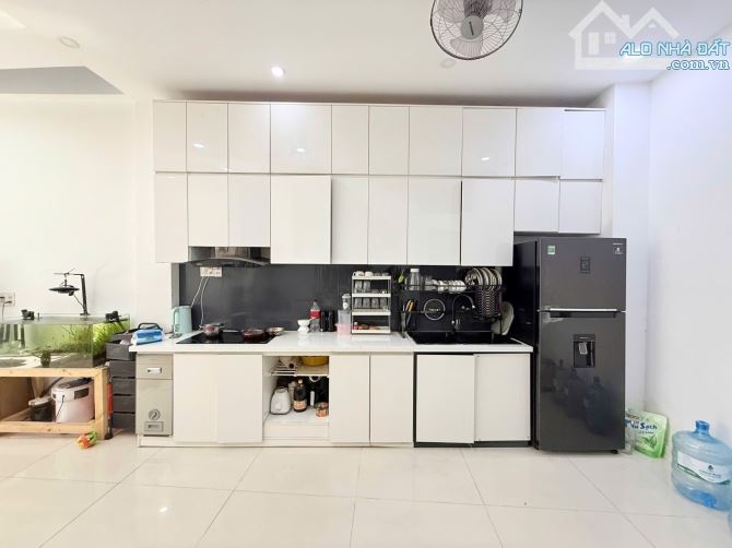 LAM SƠN - P2 TÂN BÌNH - HẺM Ô TÔ - DT:44M2 [ 4 ❌ 11M ] 4 TẦNG,4PN - CHỈ 8,3 TỶ - 7