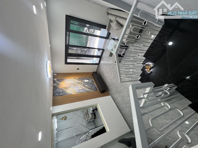 Bán nhà Nguyễn Sỹ Sách, P15, quận Tân Bình. DT 38.4m2 x 2 tầng - 4 x 9.6 . Giá 3.42 tỷ TL - 7