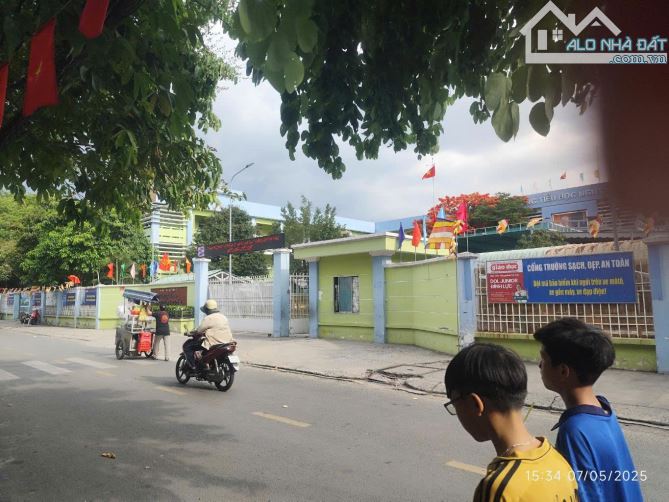 Nhà 4 tầng Mặt tiền Đường CHUNG THỊ MINH (HT31 củ), pHT,Q12, dt 223,3m2 (9,35mx25m),26,7Tỷ - 7