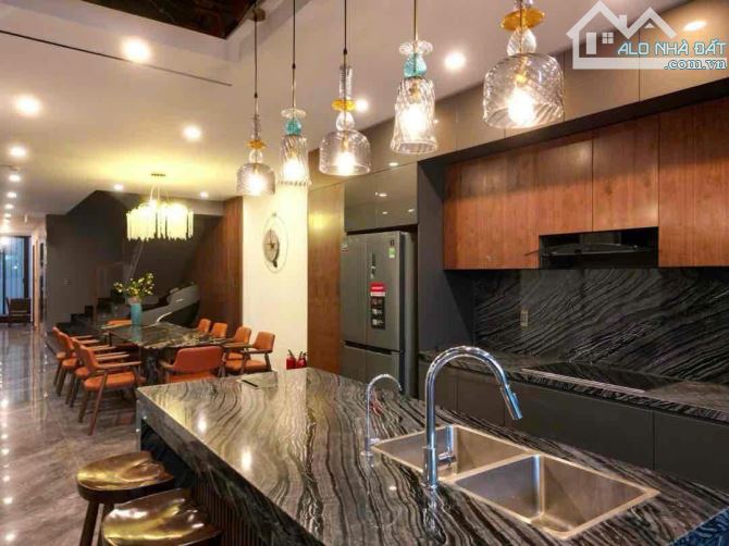 BÁN GẤP LÔ GỐC BIỆT THỰ 177M NGANG 7M MT ĐƯỜNG 11M ĐOÀN KHUÊVỊ TRÍ VÀNG GẦN SÔNG GẦN BIỂN - 6