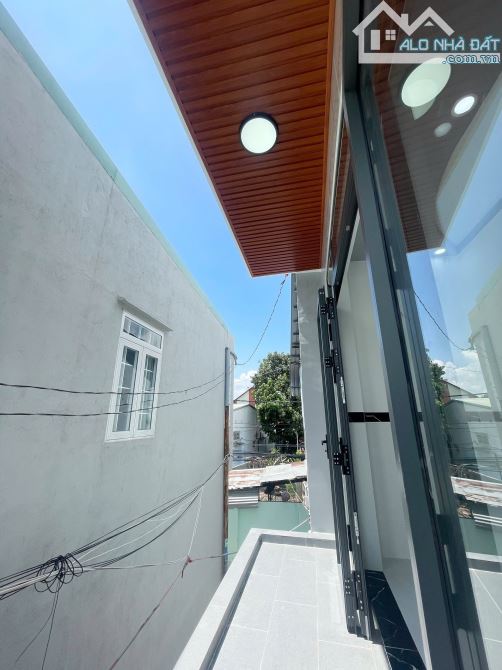 Bán nhà góc 2 mặt tiền 1T 1L, DTSD 88m2. P_QUANG VINH - Biên Hoà Giá chỉ 2ty550  • - 7