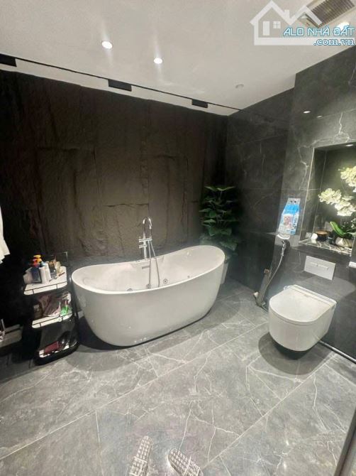 Biệt thự tiềm năng tăng trưởng tốt phố Nguyễn Đức Cảnh - Nội thất tiền tỉ dưới 1M USD - 7