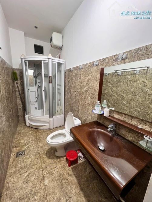 CẦN BÁN CĂN NHÀ MẶT TIỀN KINH DOANH VIP 1 TRỆT 2 LẦU ĐƯỜNG NGÔ GIA TỰ - 6x18m - TÂY NAM - 7