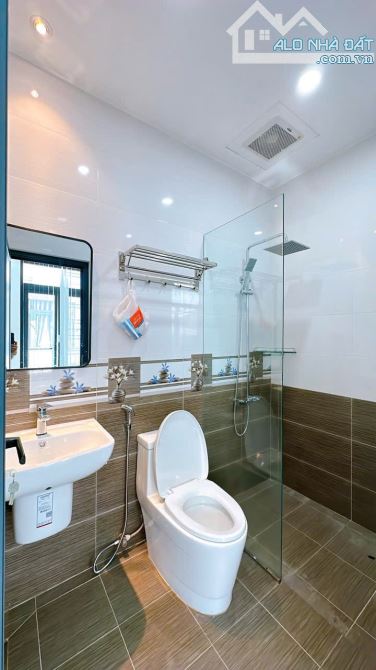 Nhà siêu đẹp 4 tấm kiên cố đường số P.4 Q.4 hiện hữu 190m2 sử dụng chỉ hơn 8Tỷ - 7