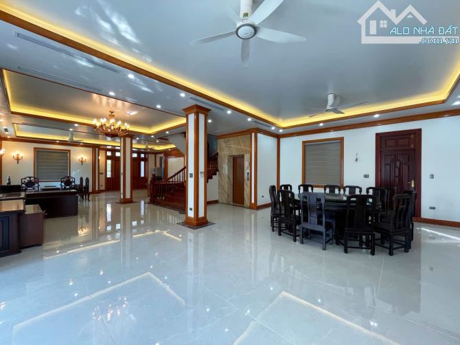 Bán Nhà biệt thự 3.5 Tầng thang máy, lô góc, Tuyến 3 lê Hồng Phong Hải Phòng, giá 33 tỷ - 7