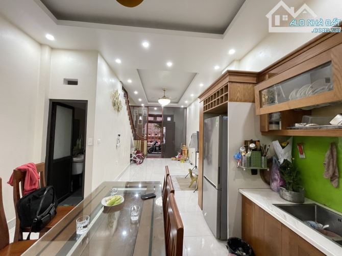 Bán nhà dân xây rất đẹp, phố An Đào C, TT.Trâu Quỳ, Gia Lâm - DT 42 m2 - Giá 7.25 tỷ - 8