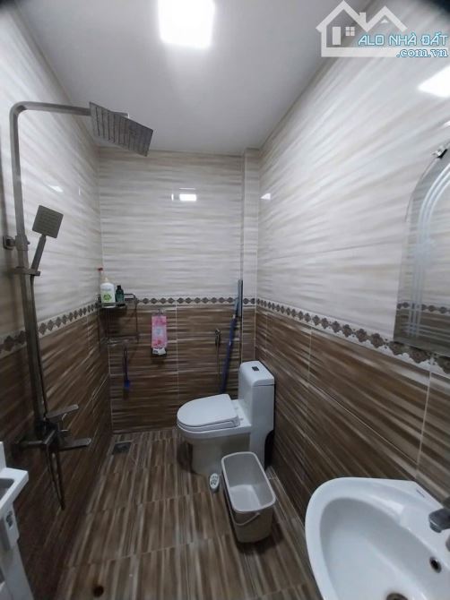 BÁN NHÀ MẶT TIỀN – THỚI AN, SÁT GÒ VẤP 85m2 x 3 Tầng giá chỉ 6.2 Tỷ - 8