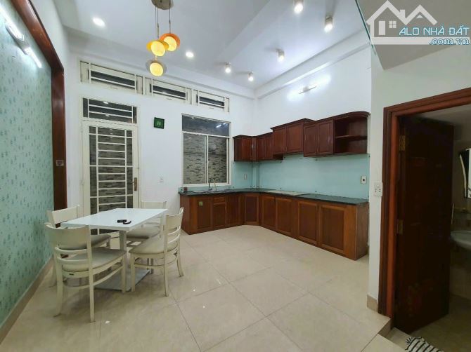 Bán nhà hẻm Ô tô đường số 5 Bình Trưng Đông Quận 2 cũ gần chợ Tân Lập (52m2) 6.6 tỷ - 8