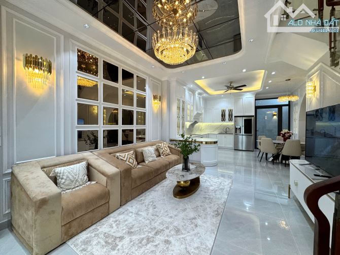 Biệt Thự Hoàng Quốc Việt, Quận 7 90,5m² - Nhà mới, nội thất cao cấp - 18,5 tỷ - 8