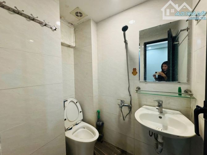 Bán Tòa Nhà Cách Phố Võ Chí Công 10m – Cầu Giấy – DT 176m² – 9 Tầng – Mặt Tiền 8m – Giá 72 - 9