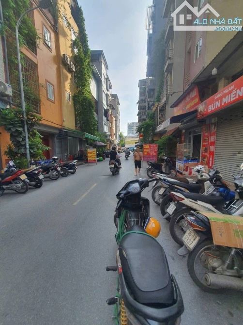 Bán Tòa Nhà Triều Khúc – Thanh Trì – DT 200m² – 9 Tầng + Hầm – Mặt Tiền 10m – Giá 60 Tỷ – - 9