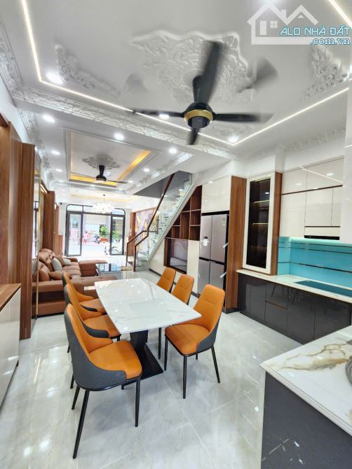 Bán nhà 1T3L 4.5x16m hoàn công, đường D1 KDC Phú Hồng Thịnh 6 p. An Bình - 9