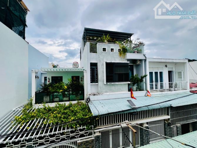 BÁN NHÀ ĐẸP SAU CHỢ GA VĨNH THẠNH Tp NHA TRANG,cách biển 5km - 9