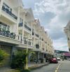 Với tầm 6ty để mua được một căn nhà mới, đường oto làm homestay như thế này thì không có